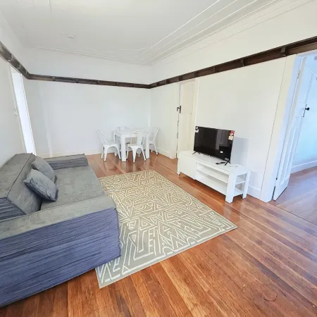 Walk to Southbank & Brisbane City | Art Deco House