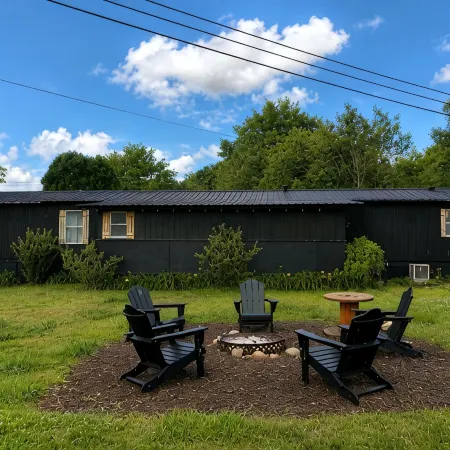 Cozy basecamp minutes from waterfalls, hiking and climbing