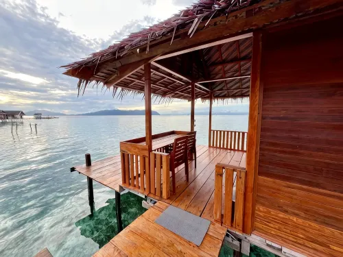 Angelfish Homestay Raja Ampat - Morgenmad