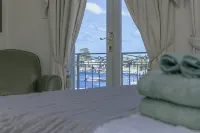 Puddings Home: mooring and waterfront getaway Hotéis em 