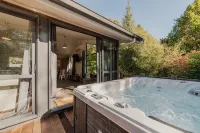 The Birch - 3 bedroom cottage - spa