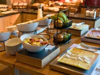 B&B Hotel London Heathrow - breakfast