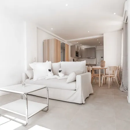 Charming studio - 2P - Sea view - Antibes.