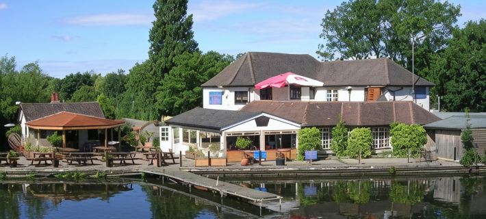 The WatersEdge, Canal Cottages Hotels in Hillingdon