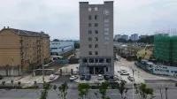 Durian Candy Hotel (Qianshan Citizen Square Branch)