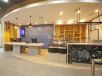 Ibis Hotel (Shenyang Railway Station East Square)