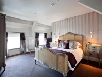 The Royal Hotel