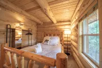 Gemini cabin, deck views of 14kft mtn, 40 min to Breck. Surrounded by wildlife