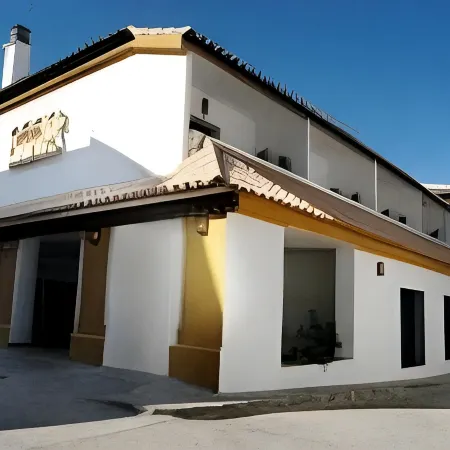 Hotel Tugasa Sierra y Cal Hotele w: Olvera
