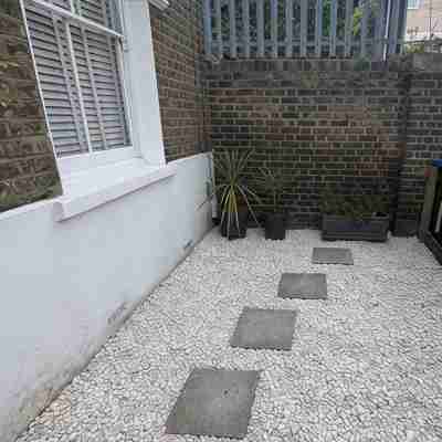 1 Bed Garden Flat (with 2 Sleeping Beds) for London Bookings Near Tower Bridge Hotel Exterior