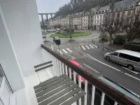 Le tiamo, studio in Morlaix with view of the port and viaduct Hotels in Morlaix