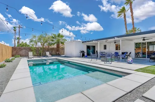 CASA DE ORO -Charming 3-bedroom house in Bermuda Dunes with pool, fire pit