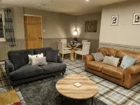 2 Bedroom Luxury Cottage close to Bakewell, in the stunning Peak District - 4-Star