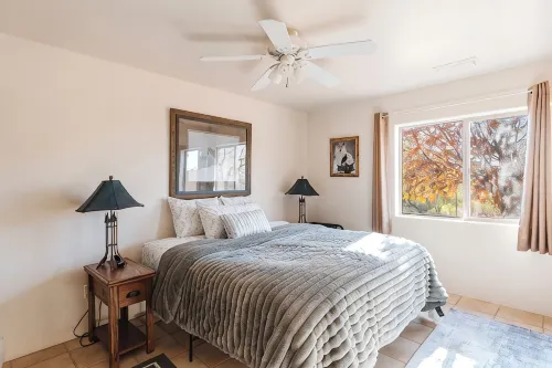Charming 3-bedroom house with AC, WiFi in tranquil Cottonwood