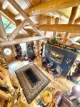 TN Mountain Lodge: sleeps 22+ lake, hikes, hot tub, Sauna