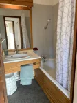 Pleasant 6-person apartment in Vars facing the slopes