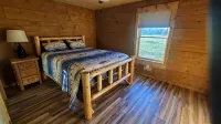 3BD/2.5BA Tennessee Mountain Trout Lodge by Watauga Lake & River