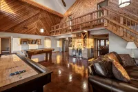 Cozy Cabin in Mentone -  Incredible Views - Swimming Pool - Hot Tub