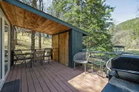 The Golden Nugget Cabin - Hytter