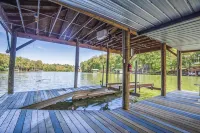 "A Place To Land" on WATTS BAR LAKE with a PRIVATE BOAT DOCK! - Boutique