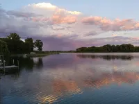 Cozy Cabin lake front - Wifi