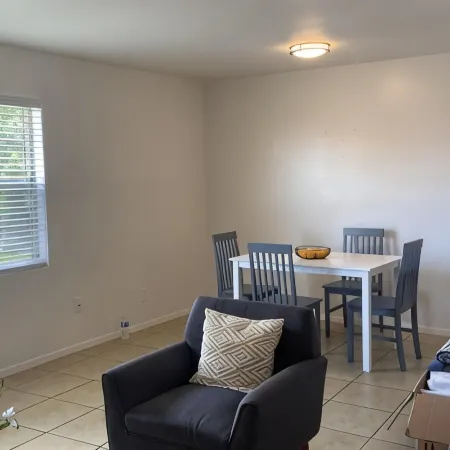 Cozy 1 Br Apartment Julian manor
