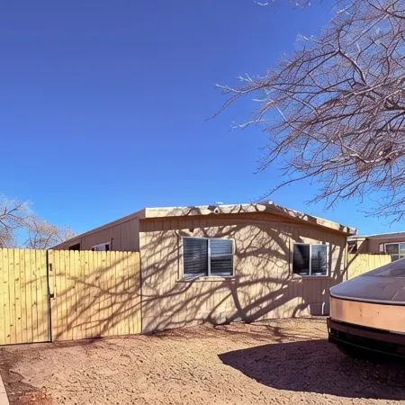 Page Lake House! Full House, Freshly Remodeled, Boat, RV Parking, Center of Page