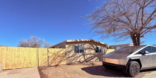 Page Lake House! Full House, Freshly Remodeled, Boat, RV Parking, Center of Page