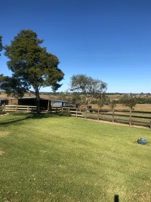 Country Cottage near Round Top. 13 miles from Round Top Square.