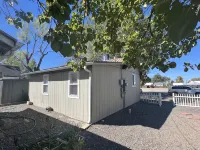 Cheerful historic Townsend Park bungalow in the heart of downtown! - 4-Star