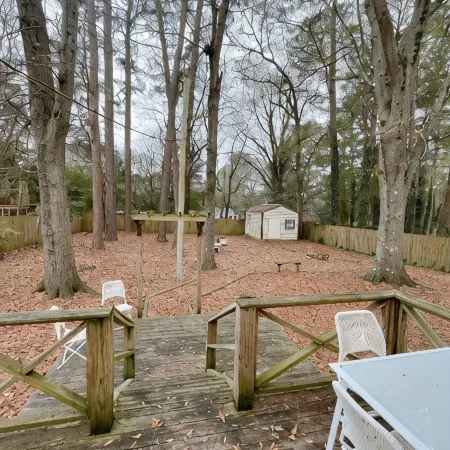 The Callaway Cottage- HOME AWAY FROM HOME!