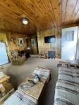 潛鳥鵜鶘湖小屋