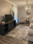 Discover Mississippi State U within 4 mins! Cozy 1-bedroom awaits.