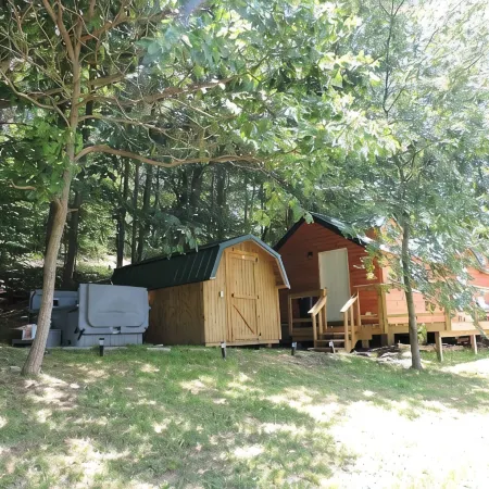 Hocking Hills-Dog Friendly Cabin with Private Pond .. Adults 18 and Older