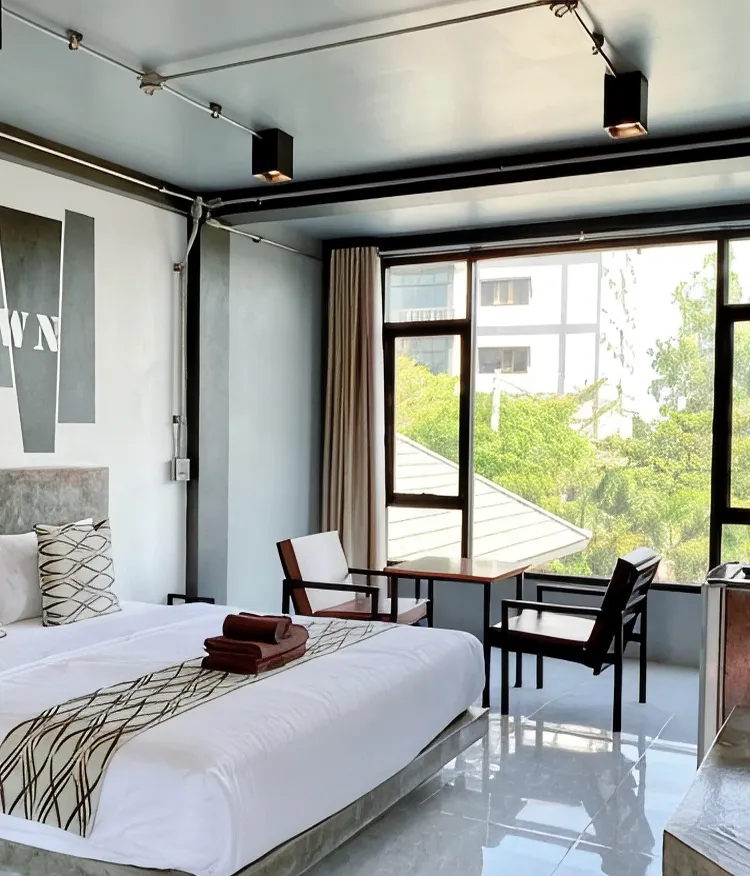 ห้องวิวสระว่ายน้ำเตียงคิงไซส์ ชั้น 2