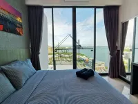 PD D’Wharf Amazing Seaview Suite 9 (Up to 6 Pax) - 4-Star