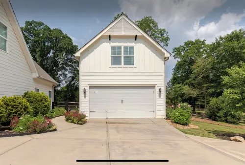 Quaint Carriage House - Minutes from Senoia and Trilith Studios.