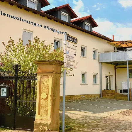 Would you like to experience a vacation in the heart of the Palatinate on the German Wine Route?