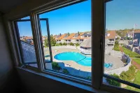 Amazing townhouse in oceanfront resort, pool, beach - Beach