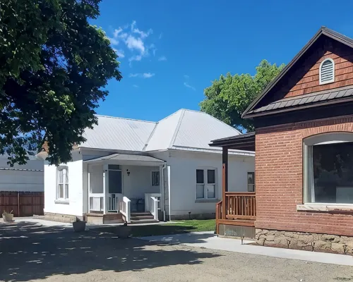 506 Historic Brickhouse off Main St. - 2 Blocks from Salmon River 살몬 호텔