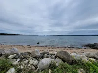 Quiet and located close to the ocean  2 bedroom 2 bath home - Wifi