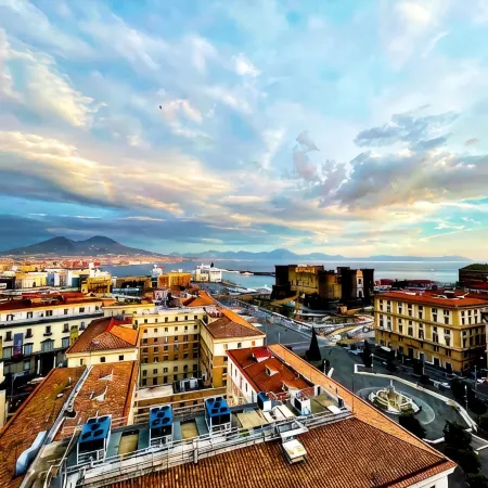 Silia House Napoli Centro Отели рядом с достопримечательностью «Площадь Пьяцца-дель-Плебишито»