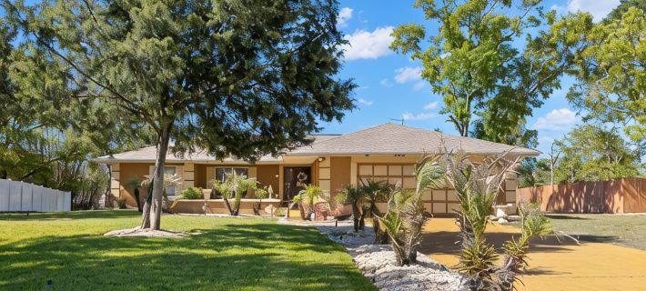 3BR Roman Oasis: Caesar's Place + Heated Pool Hotels in Spring Hill