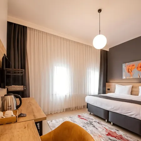 Adresin Hotel