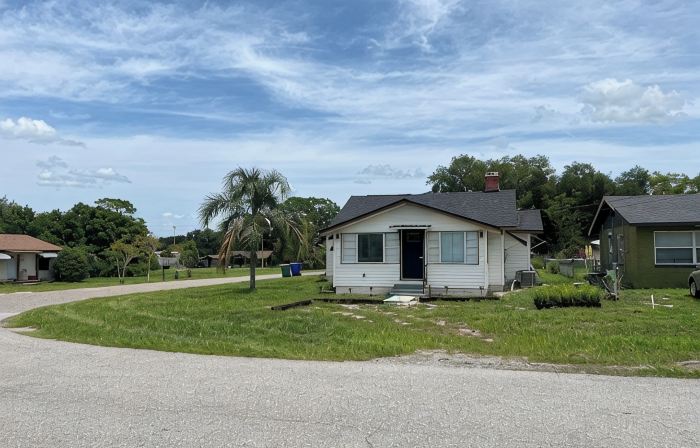 Charming Bungalow Perfect for Base Camp for Anglers and Sports Enthusiasts.