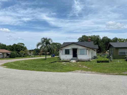 Charming Bungalow Perfect for Base Camp for Anglers and Sports Enthusiasts. - 3-Star