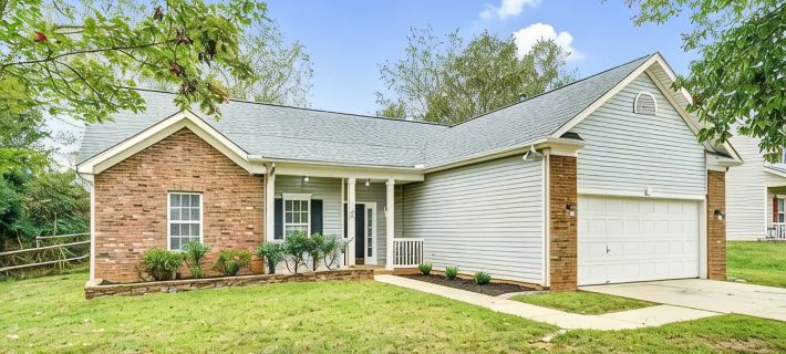 Modern Monroe Home, Close to CLT Hotels in Union County