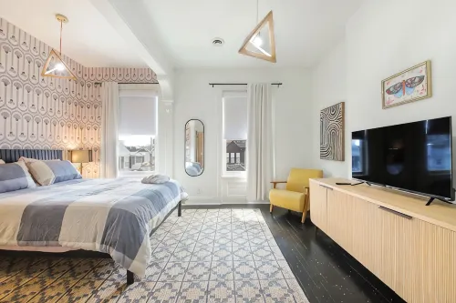 Newly Renovated Spacious 3Br Family & Pet Friendly Retreat - Condos