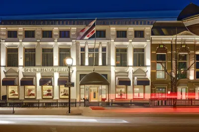 โพสต์-พลาซา โฮเทลแอนด์แกรนด์ คาเฟ่ โรงแรมใน