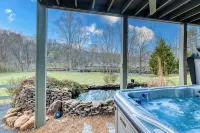 Smoky Mountain Bliss - Waterfront, Hot Tub, Game Room, Fire Pit, & Near Casino - 4-Star